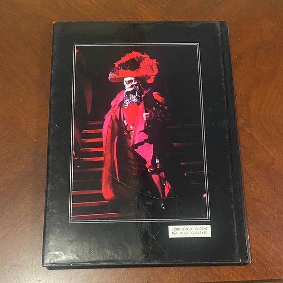 The Complete Phantom of the Opera Book - Picture 2 of 5